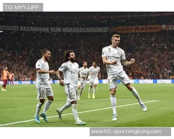 约维奇四年合同总值6240万第一年薪资1620万中间两年略微调整 约维奇四年合同总值6240万第一年薪资1620万中间两年略微调整